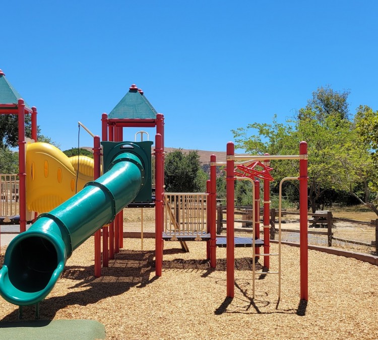 kids-playground-at-ed-r-levin-park-photo